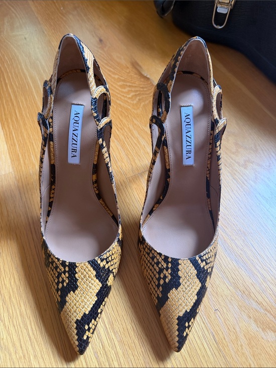 Aquazzura Shoes - Aquazzura Black and Yellow Snake-Print Pointed Toe Pumps Size 40